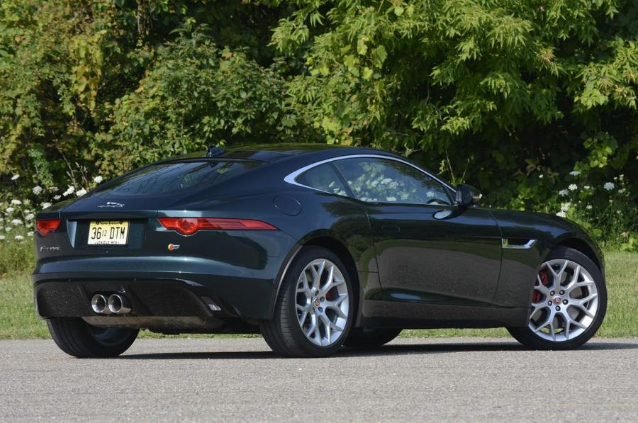  Jaguar F-Type V6 S Coupe 2015 года  (фото 2 из 45)